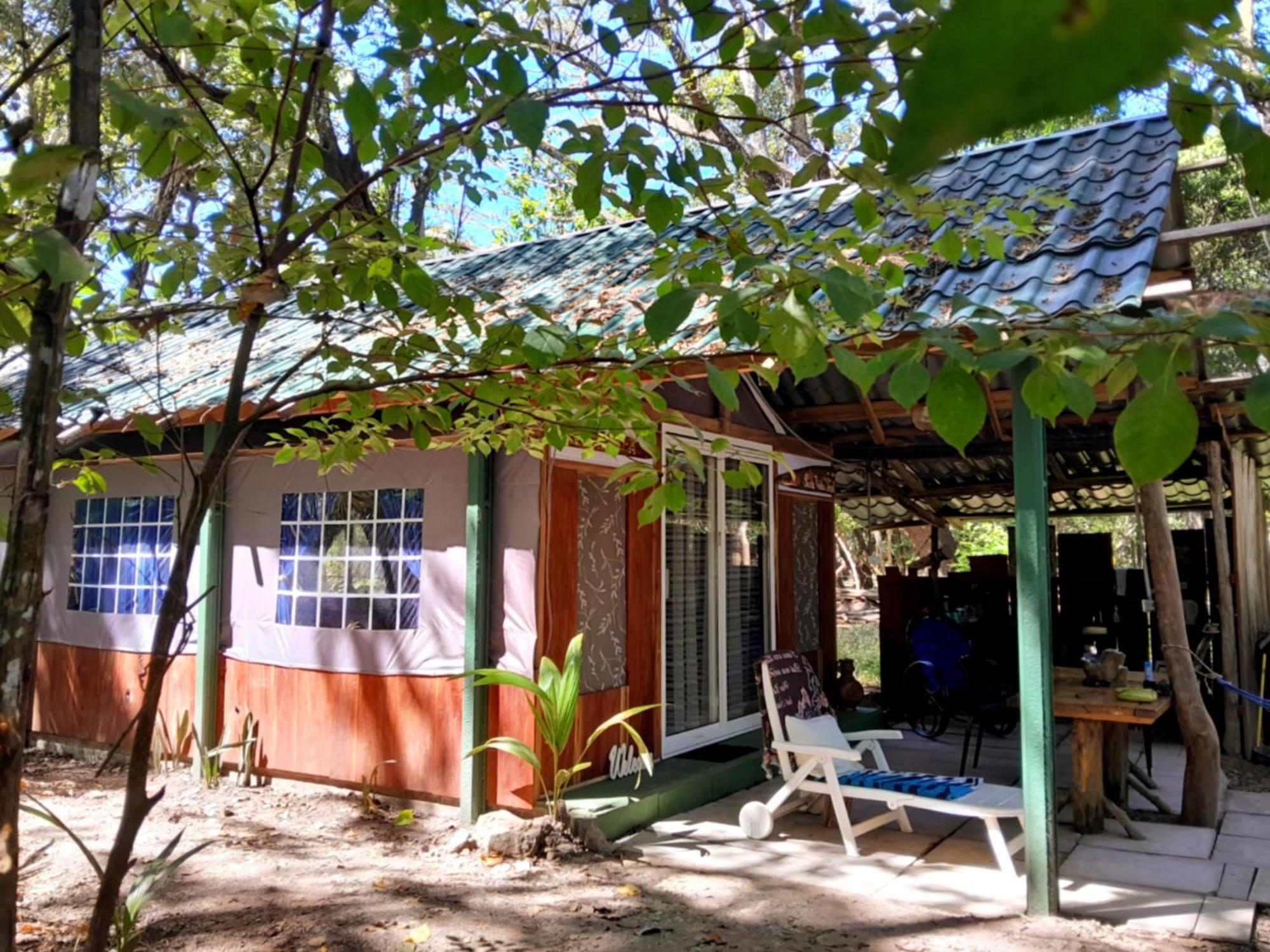 Fully Furnished Family Jungle Tent, Latino Glamping Paquera Bagian luar foto